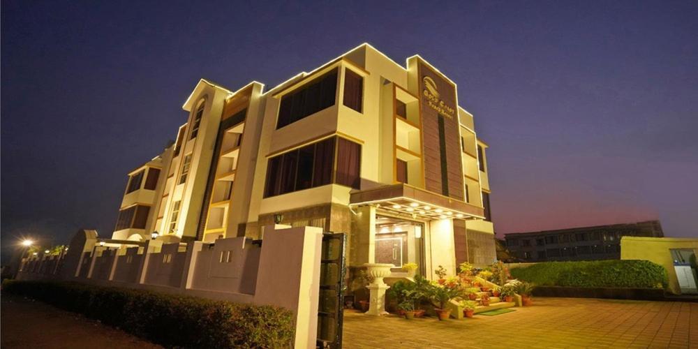 Gold Coast Beach Resort Puri Exterior photo